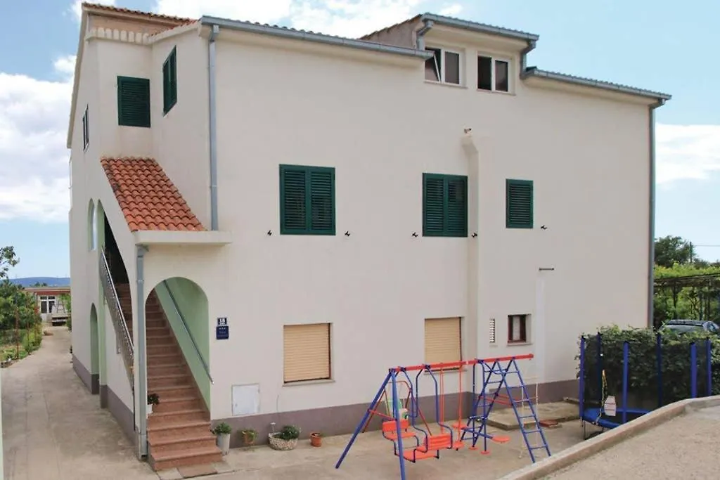 Large Apartment Duje Kastela