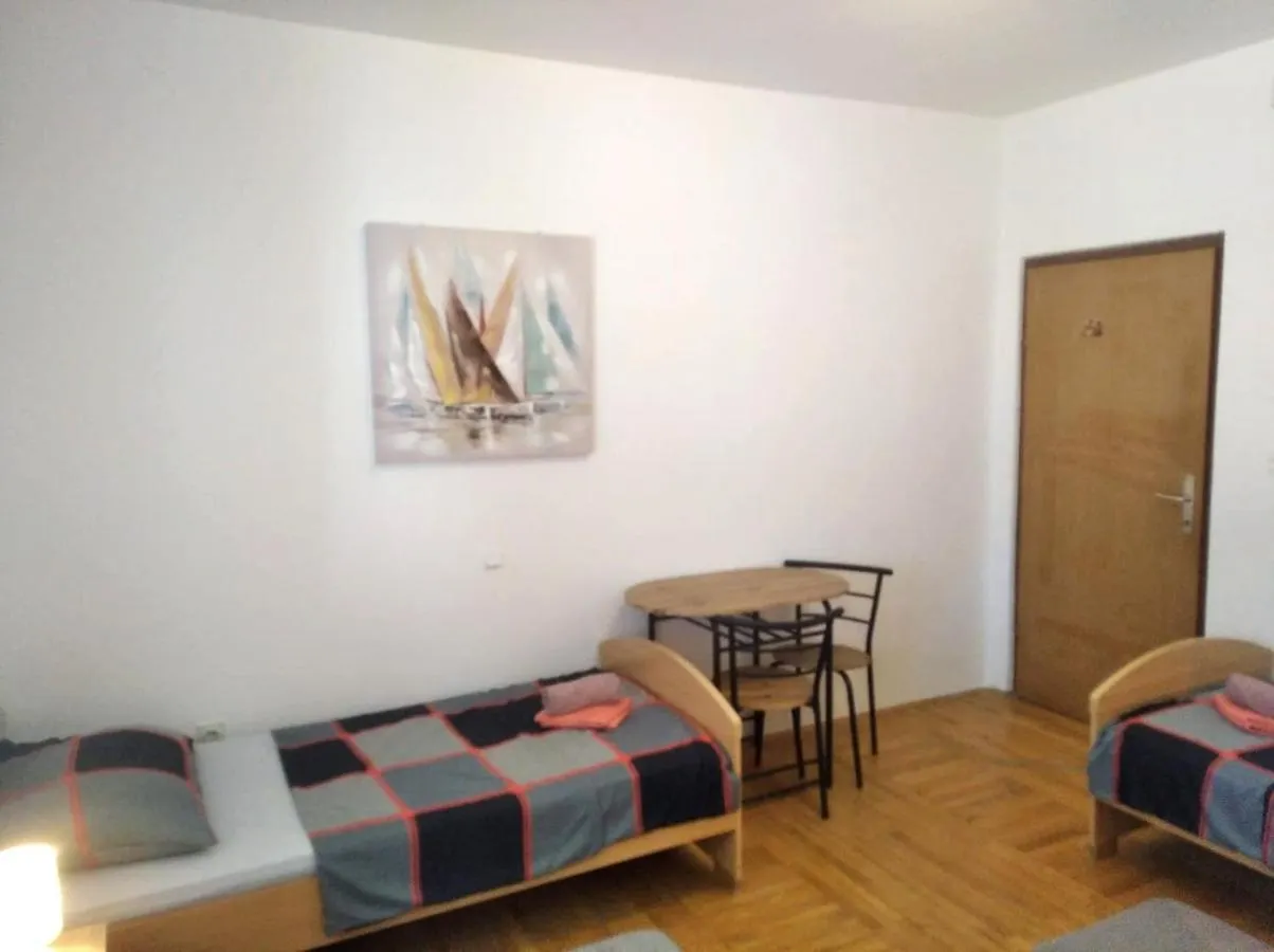 Large Apartment Duje Kastela 0*,