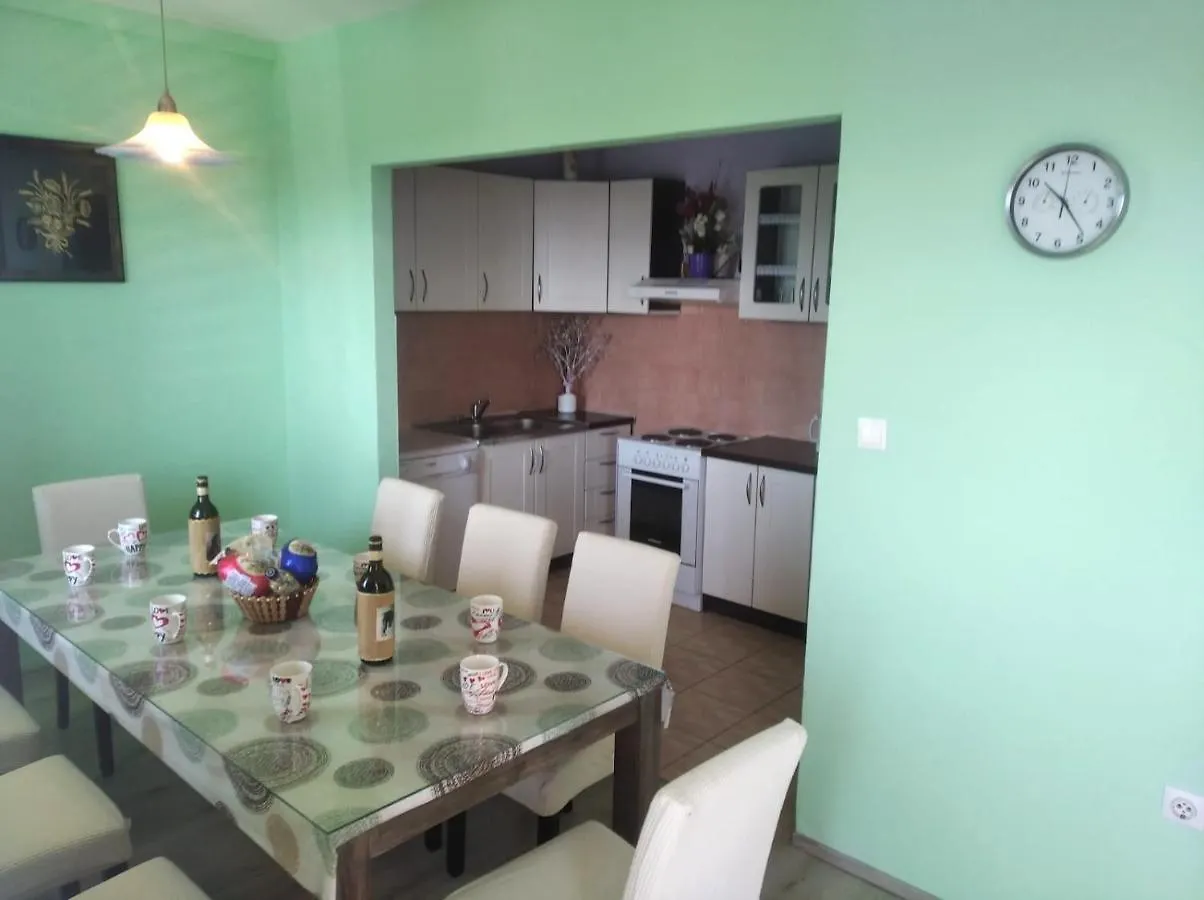 Large Apartment Duje Kastela